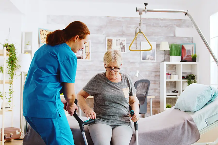 Patient Handling Training, an online health and safety course from Irish Health and Safety